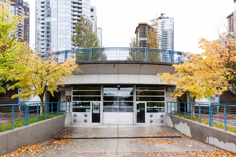 Illustration for article titled Pics from the (Bridge)side: 2016-10-16 Over Burrard Street Bridge